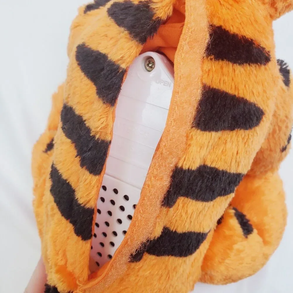 Disney Tug-In-Time Tigger Talking & Interactive Toy Infant 10" Orange & Black - Picture 5 of 8